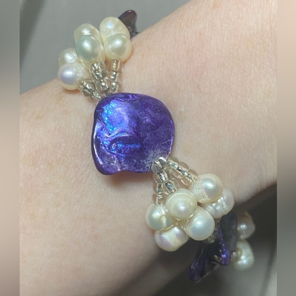 Freshwater Pearl & Purple Dyed Mother Of Pearl Handmade Stretch Bracelet - Picture 5 of 5